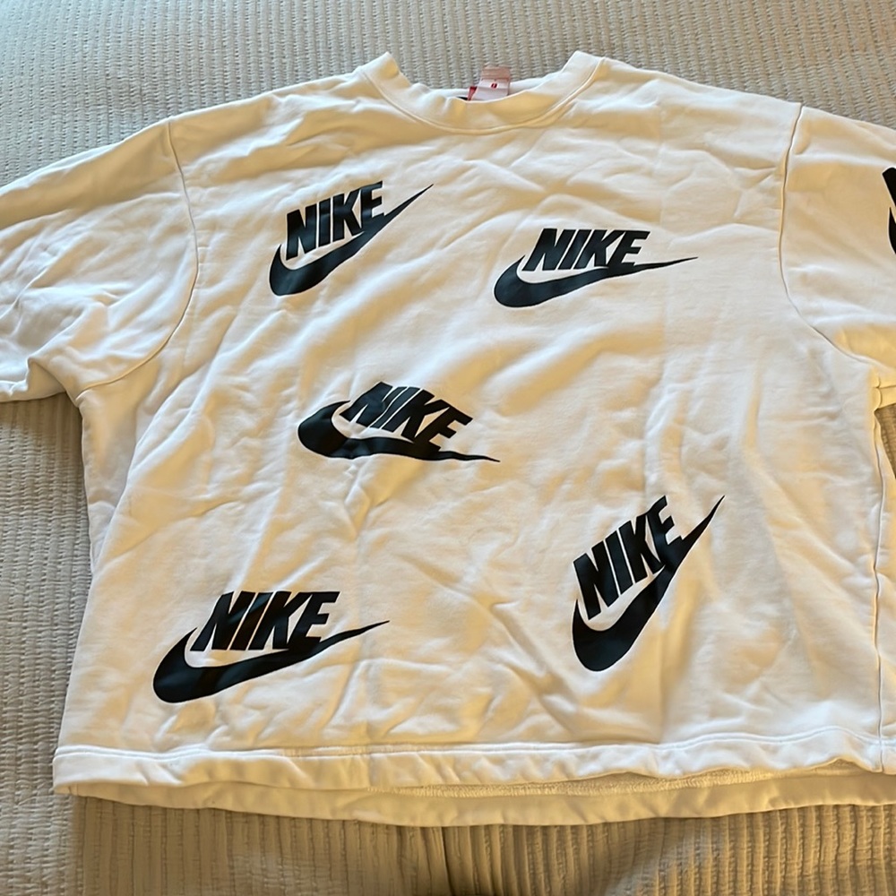 Womens Nike Logo Sweatshirt